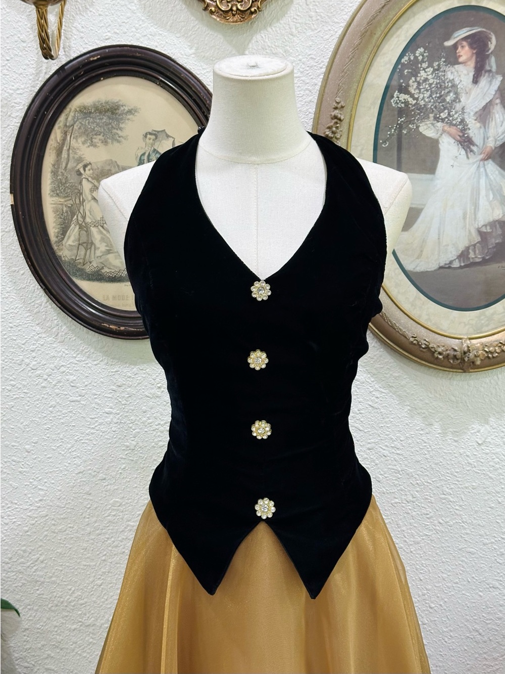 Vintage Dollar Velvet Gold Evening Gown - Picture 6 of 13